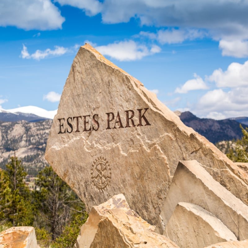 Estes Park sign welcoming to this beautiful town