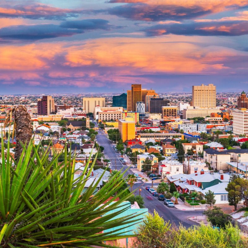 skyline of el paso at dusk